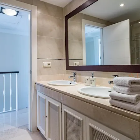 Ap103- Aloha Pueblo By Roomservices