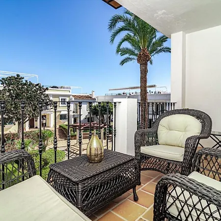 Ap103- Aloha Pueblo By Roomservices